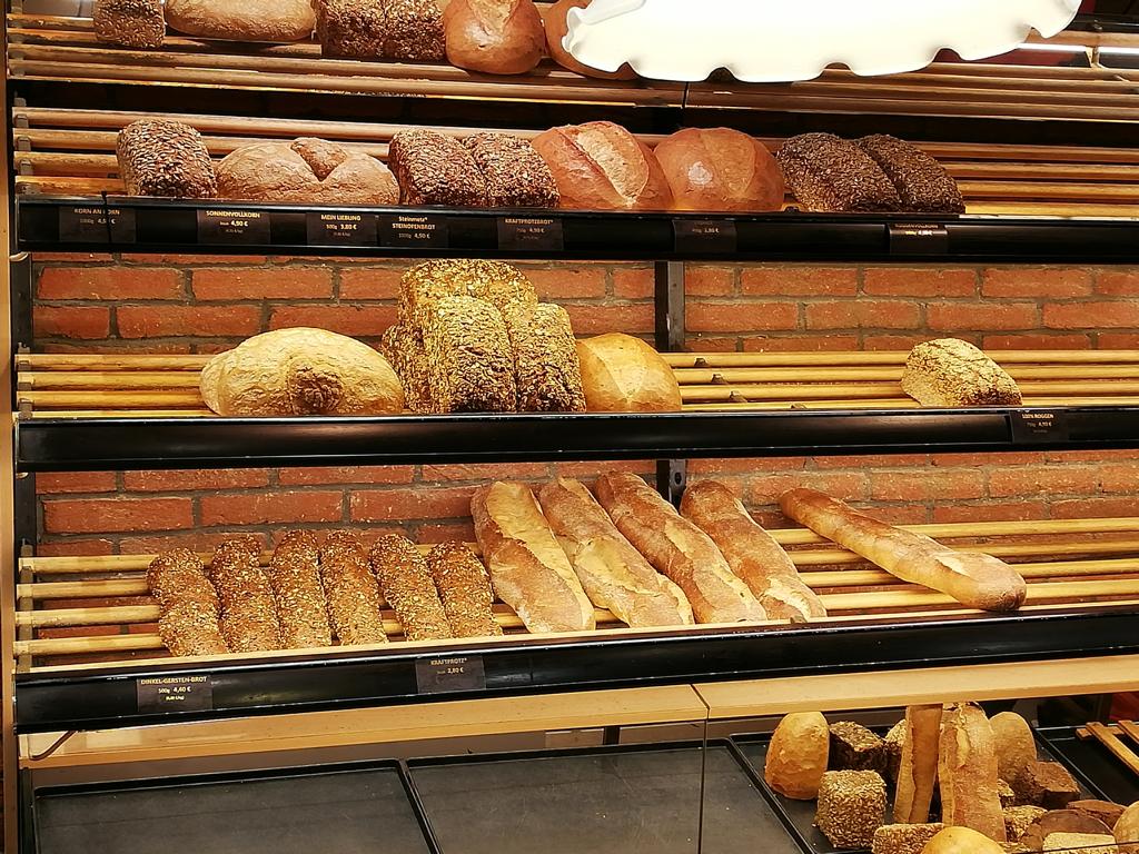 Brot, bread, パン, German bread, ドイツのパン, deutsches Brot, Brotkultur, bread culture, deutsche Brötchen, ドイツの丸い小型パン, Bäckerbrot, bakery bread, ドイツのベーカリー